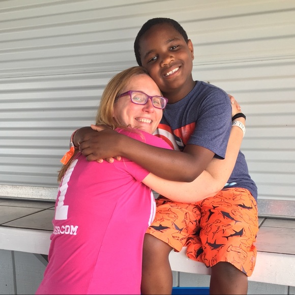 Meet The Posher, Jennifer! - Picture 3 of 8